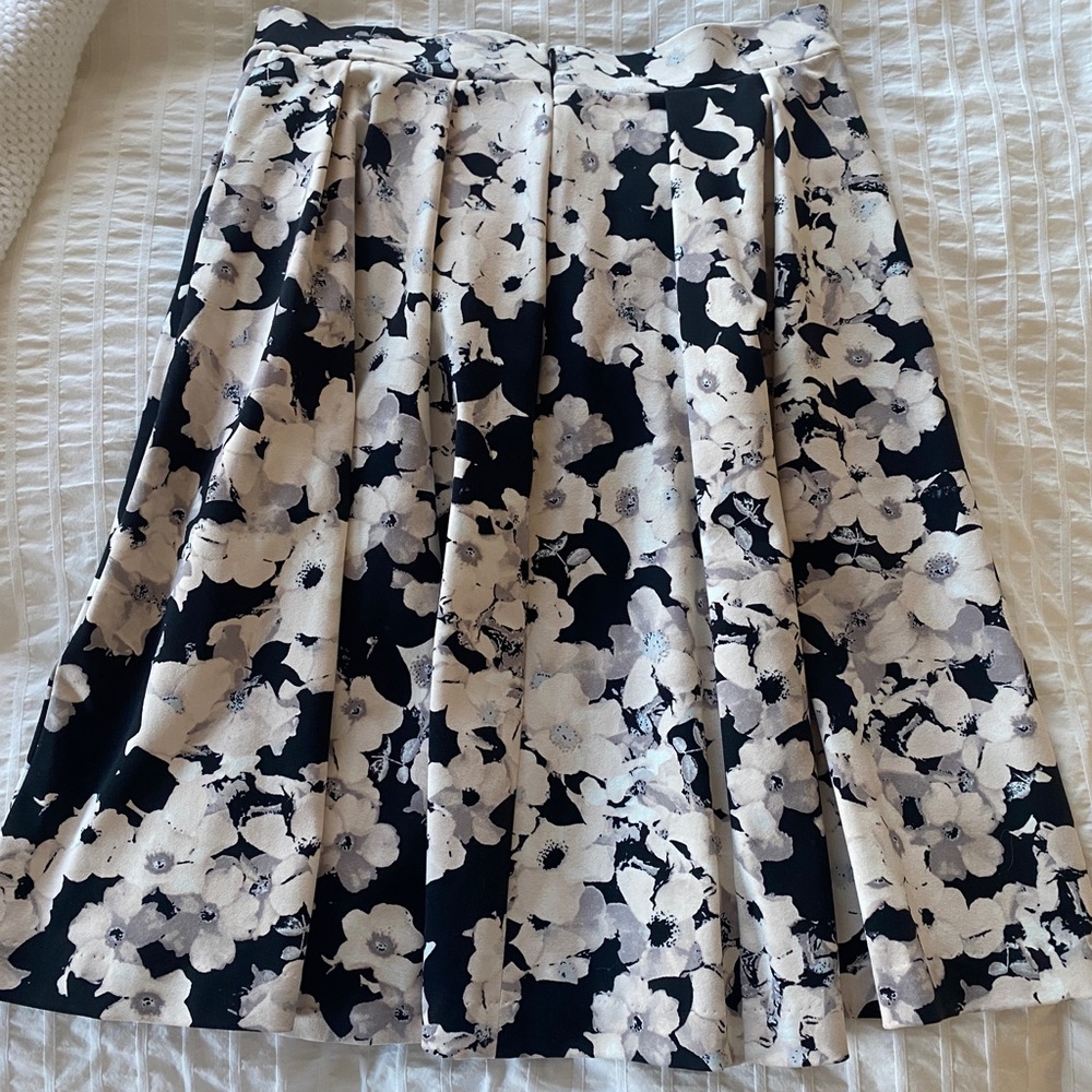 Floral skirt size S